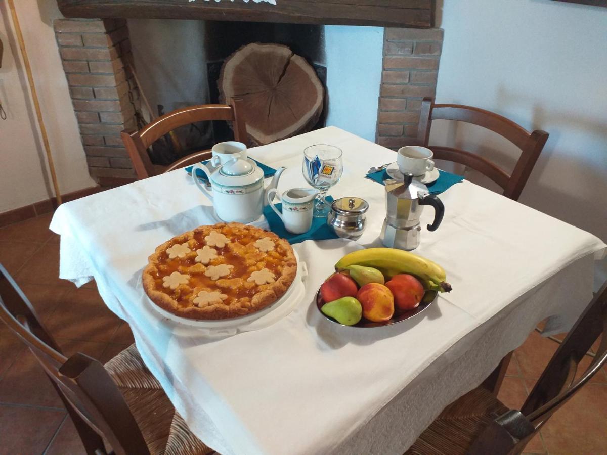 B&B Is Camminantis Nurallào 外观 照片
